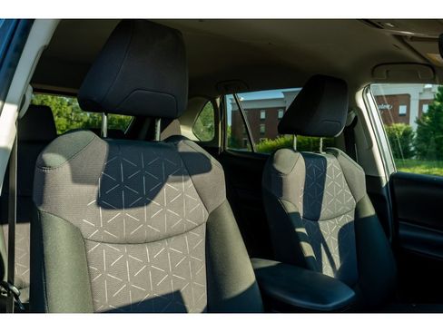 Used 2025 Toyota RAV4 XLE FWD image 19