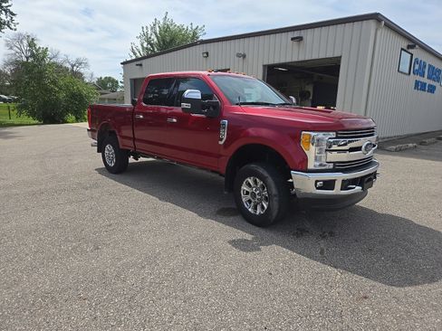 Used 2017 Ford F250 Lariat w/ Chrome Package AWD/4WD image 9