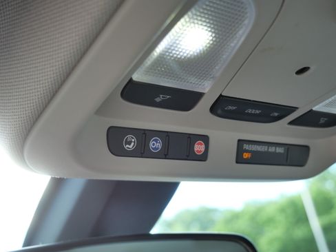 Used 2018 Chevrolet Impala Premier FWD image 33