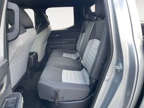 Used 2025 Toyota Tacoma TRD Sport image 13