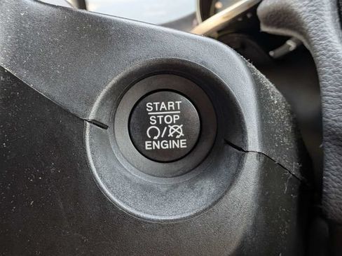 Used 2020 Jeep Compass Limited AWD/4WD image 28