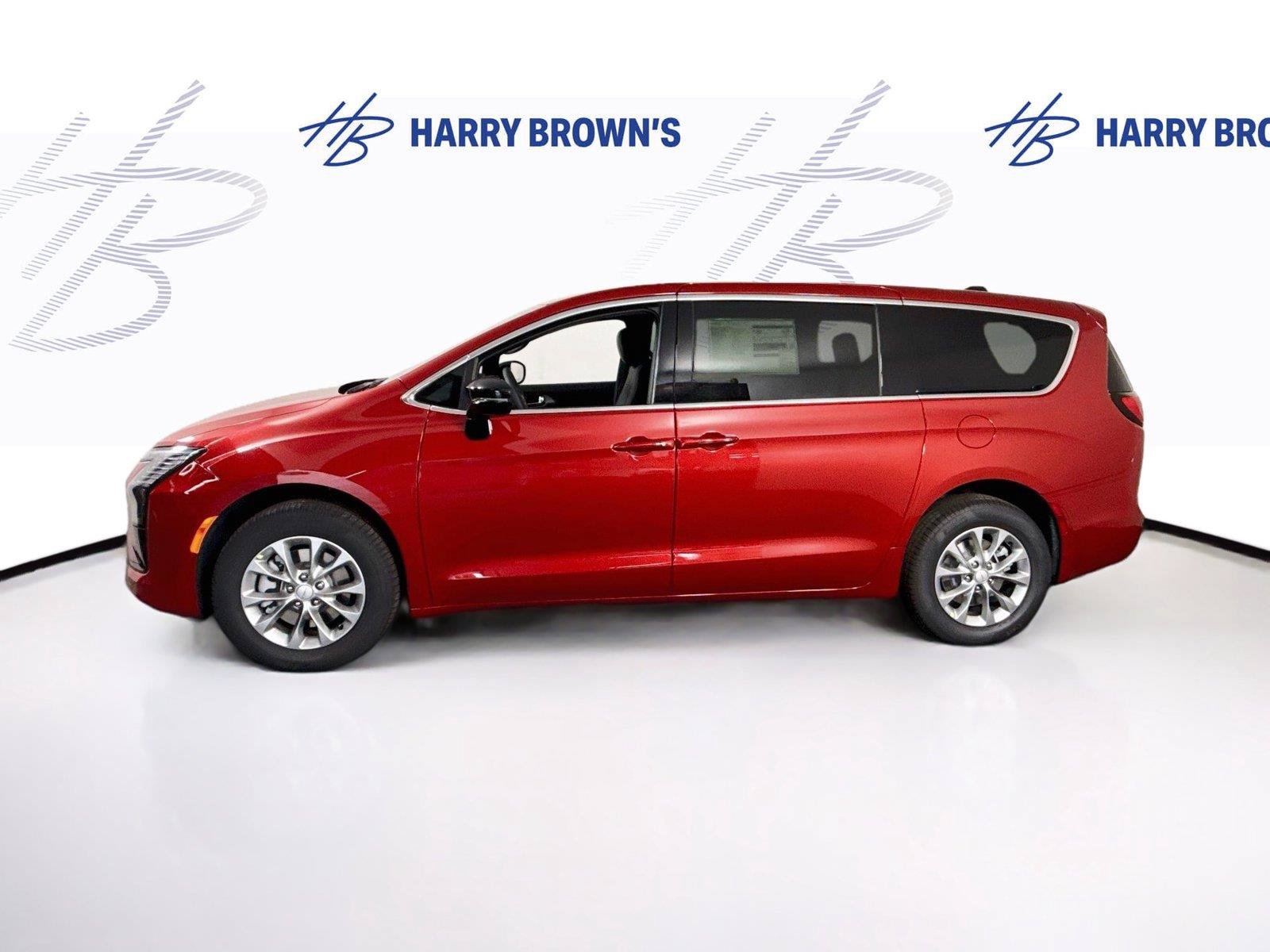 New 2027 Chrysler Pacifica Select AWD/4WD image 28