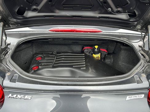 Used 2016 MAZDA MX-5 Miata Grand Touring RWD image 16