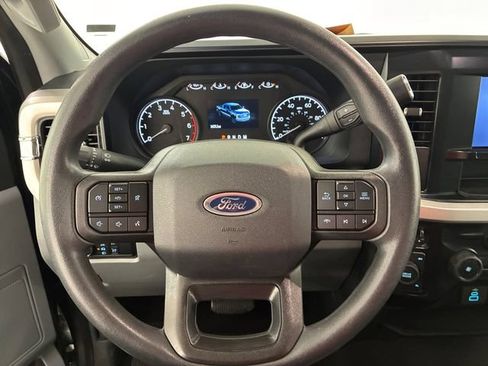 Used 2025 Ford F250 XLT AWD/4WD image 21