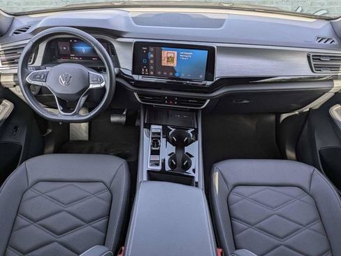 Certified 2025 Volkswagen Atlas Cross Sport SE AWD/4WD image 15