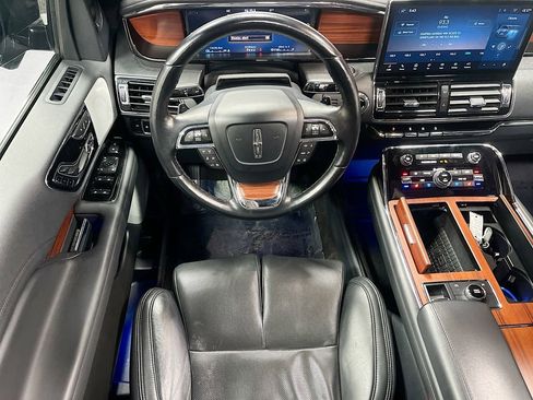 Used 2023 Lincoln Navigator L Reserve image 24