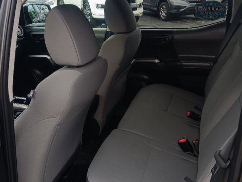 Used 2019 Toyota Tacoma SR5 image 6