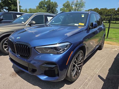 Used 2023 BMW X5 M50i w/ Parking Assistance Package AWD/4WD image 9