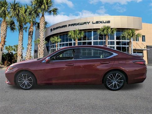 Certified 2025 Lexus ES 350 w/ Premium Package image 7