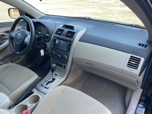 Used 2013 Toyota Corolla LE image 21