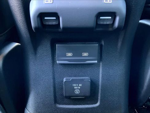 Used 2024 Jeep Wrangler Unlimited Rubicon image 34