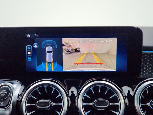 Certified 2026 Mercedes-Benz GLB 250 image 25