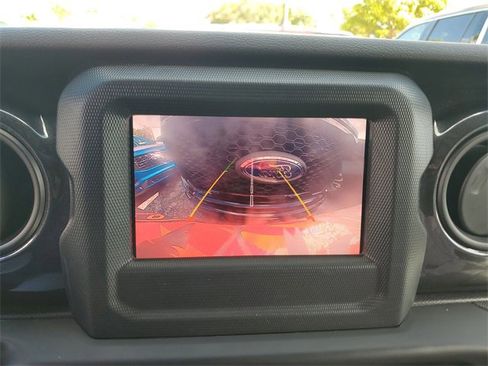 Used 2020 Jeep Wrangler Unlimited Sport image 22