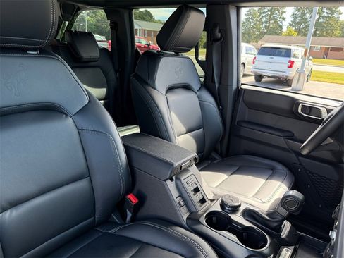 New 2025 Ford Bronco Outer Banks image 18