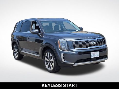 Used 2020 Kia Telluride S w/ S 8 Passenger Seating Package FWD image 2