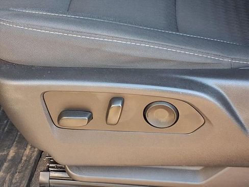 Used 2024 Chevrolet Silverado 1500 LT image 4