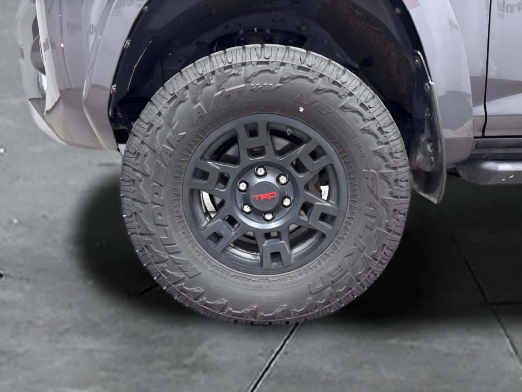 Used 2019 Toyota 4Runner TRD Off-Road Premium AWD/4WD image 17