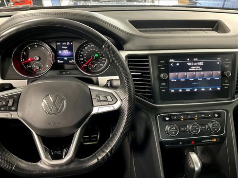 Used 2021 Volkswagen Atlas SE w/ Panoramic Sunroof Package image 19