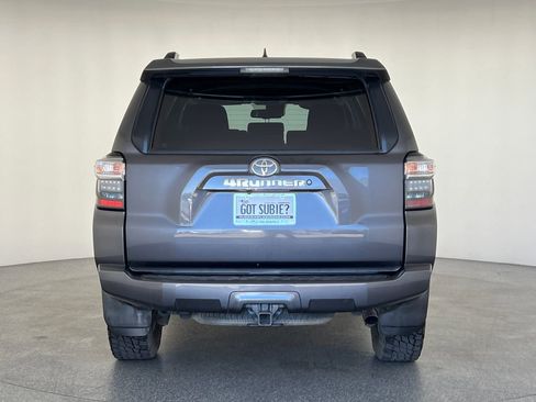 Used 2021 Toyota 4Runner SR5 AWD/4WD image 5