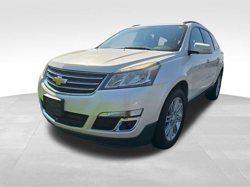 Used 2015 Chevrolet Traverse LT w/ Style and Technology Package FWD image 6