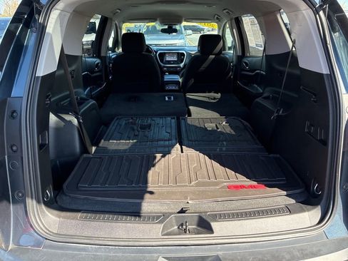 Used 2019 GMC Acadia SLE w/ LPO, Floor Liner Package FWD image 31