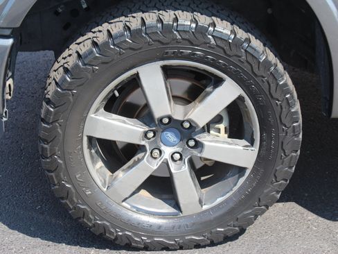Used 2016 Ford F150 Lariat AWD/4WD image 10