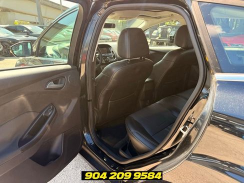 Used 2014 Ford Focus Titanium FWD image 24