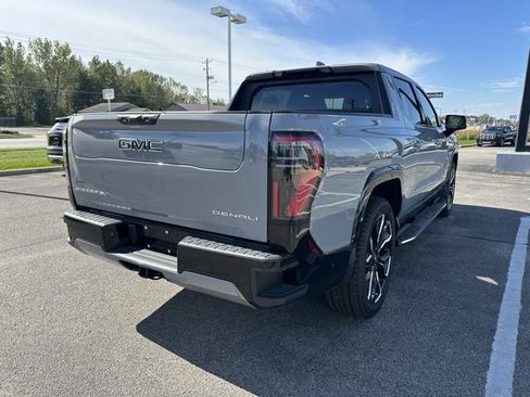 New 2025 GMC Sierra EV Denali image 17