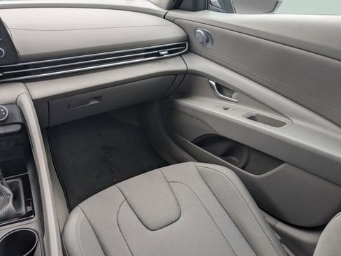 New 2026 Hyundai Elantra SE image 19