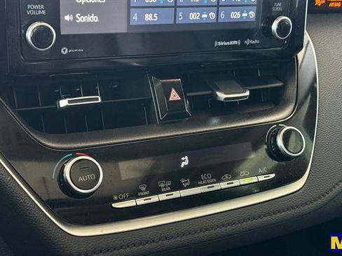 Used 2022 Toyota Corolla XLE image 22