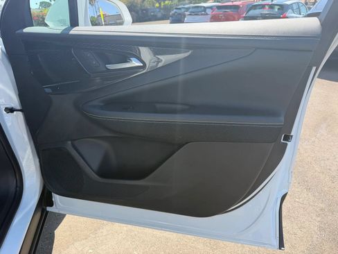 Used 2024 Chevrolet Blazer EV LT AWD/4WD image 25