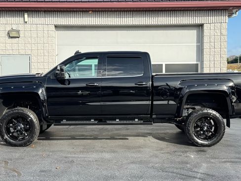 Used 2016 GMC Sierra 2500 Denali w/ Duramax Plus Package image 6