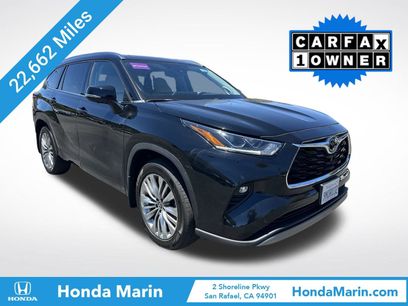 Used 2024 Toyota Highlander Platinum