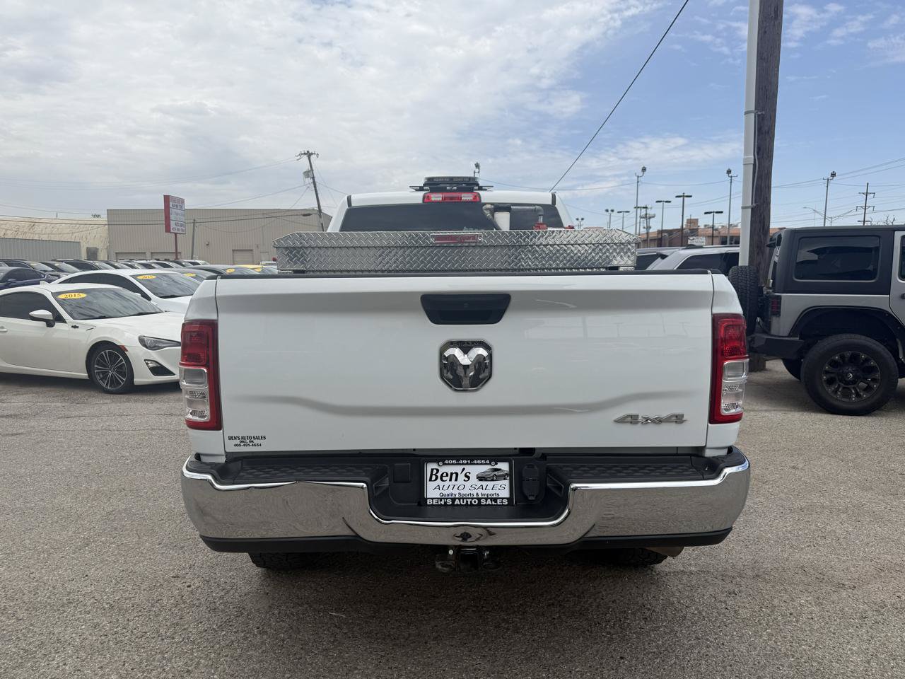 Used 2022 RAM 2500 Tradesman w/ Chrome Appearance Group AWD/4WD image 8