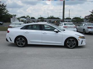 Used 2022 Kia K5 EX w/ EX Premium Package FWD video 3