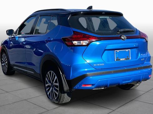 Used 2023 Nissan Kicks SR image 12