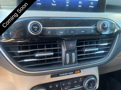 Used 2022 Ford Escape SEL w/ Technology Package FWD image 14