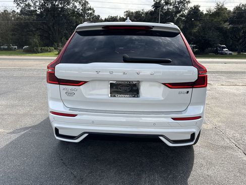 New 2026 Volvo XC60 B5 Plus w/ Protection Package Premier AWD/4WD image 4