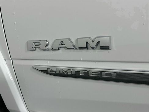 New 2026 RAM 2500 Limited w/ Towing Technology Group image 21