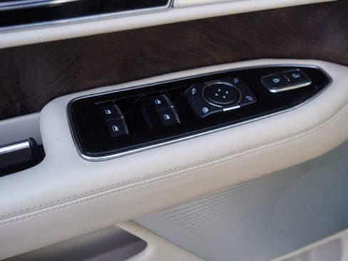 Used 2019 Lincoln Navigator Reserve w/ Cargo Package image 17