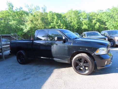 Used 2015 RAM 1500 Express w/ Black Ram 1500 Express Group AWD/4WD image 5