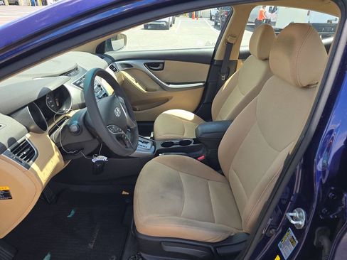 Used 2013 Hyundai Elantra GLS w/ Preferred Pkg FWD image 4