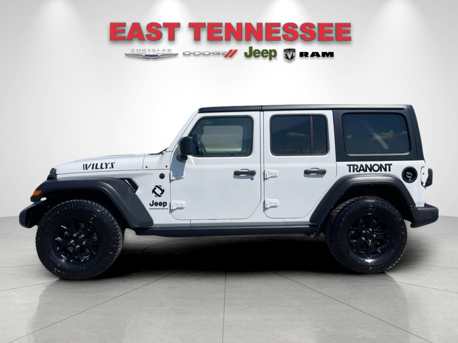Used 2023 Jeep Wrangler Unlimited Sport AWD/4WD image 6
