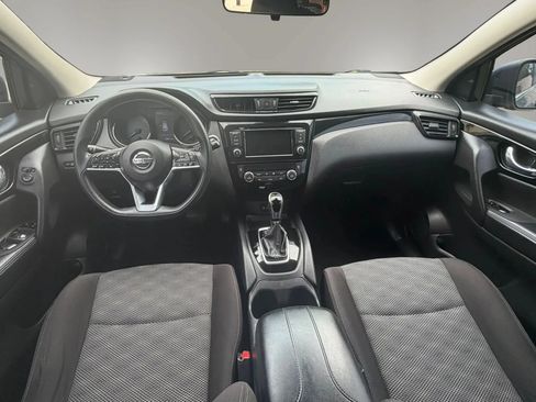 Used 2019 Nissan Rogue Sport SV FWD image 10