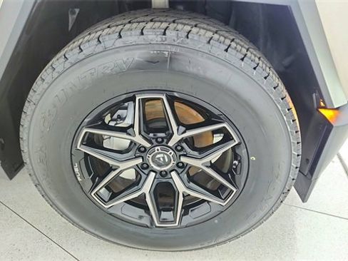 Used 2025 Tesla Cybertruck AWD Crew Cab image 53