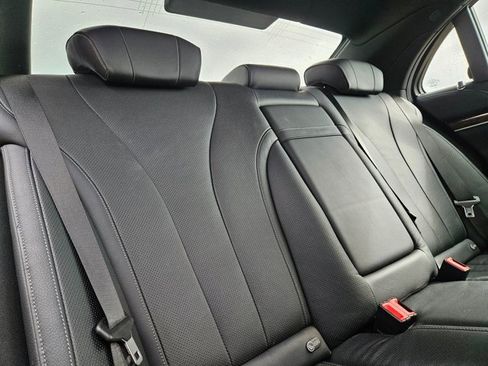 Used 2016 Mercedes-Benz S 550 Sedan image 17
