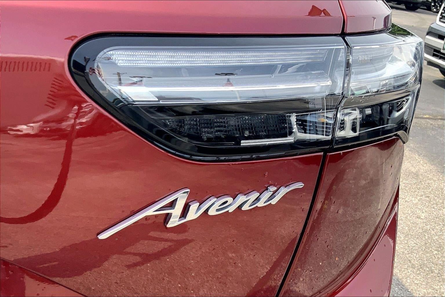 Used 2023 Buick Envision Avenir AWD/4WD image 8