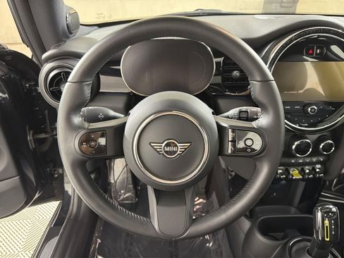 Used 2023 MINI Cooper SE image 11