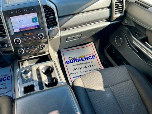 Used 2020 Ford Expedition XLT image 17