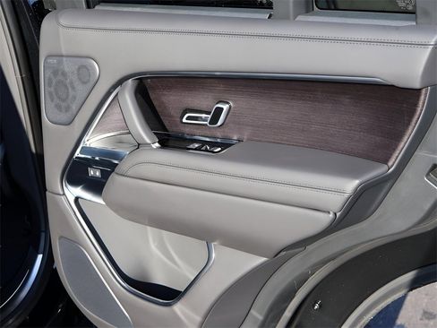 New 2026 Land Rover Range Rover SE image 15